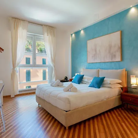 Nettuno Boutique - Historic Centre Guest house