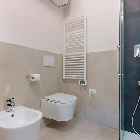 Nettuno Boutique - Historic Centre 4* Bologna