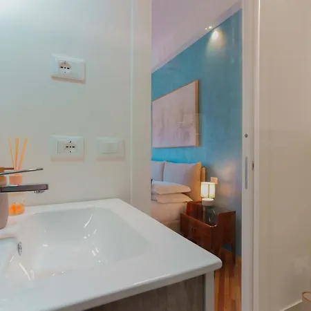 Nettuno Boutique - Historic Centre Guest house