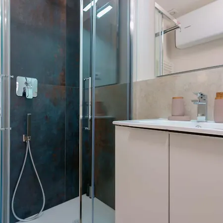 Nettuno Boutique - Historic Centre Guest house