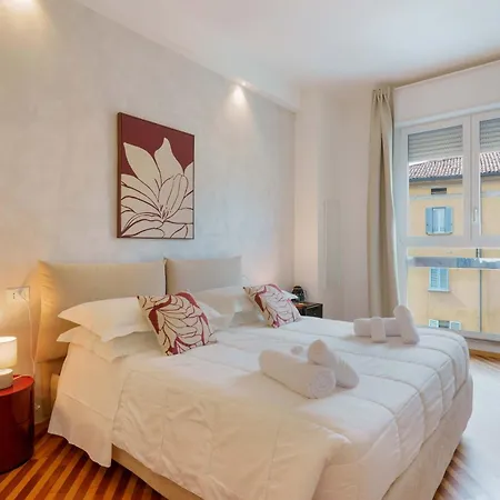 Nettuno Boutique - Historic Centre 4* Bologna