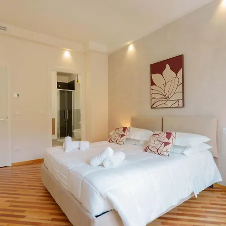 Nettuno Boutique - Historic Centre Guest house Bologna