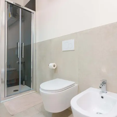 Nettuno Boutique - Historic Centre 4* Bologna