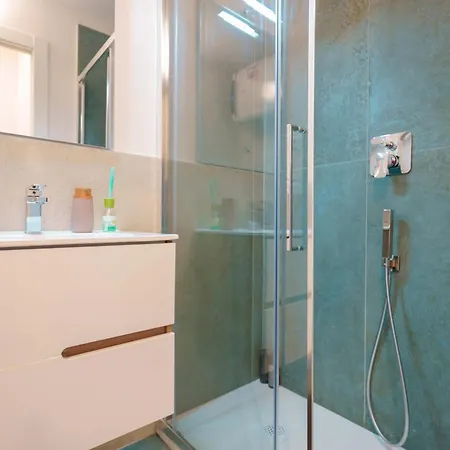 Nettuno Boutique - Historic Centre Guest house Bologna
